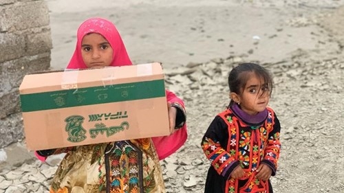 مسئولیت های اجتماعی-همکاری با سازمان داوطلبان هلال احمر در سیل سیستان و بلوچستان